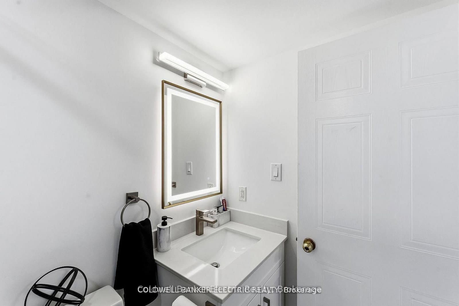 2550 Lawrence Avenue E, Unit 815 thumbnail 9