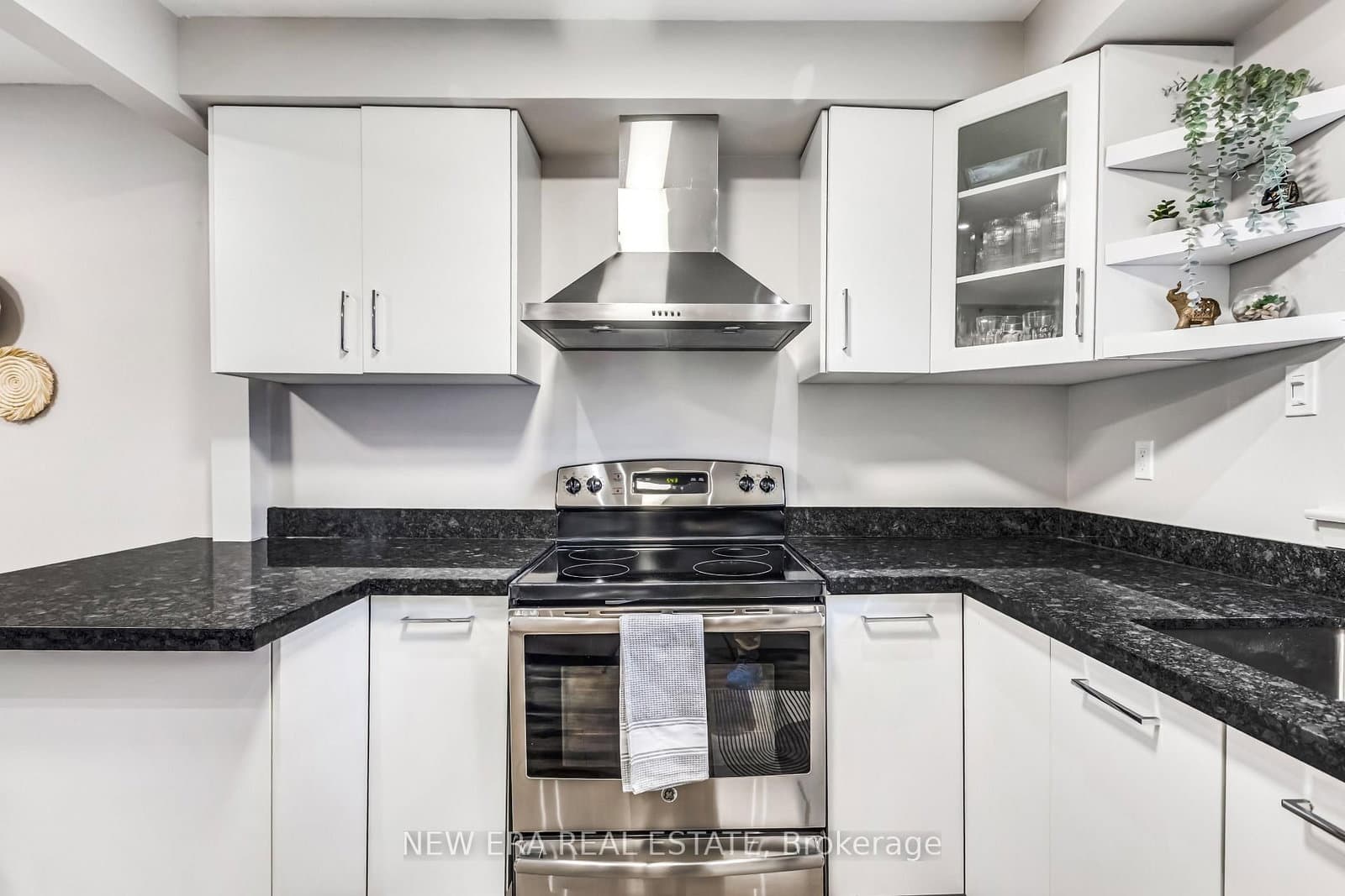 1415 Fieldlight Boulevard, Unit 6 thumbnail 5