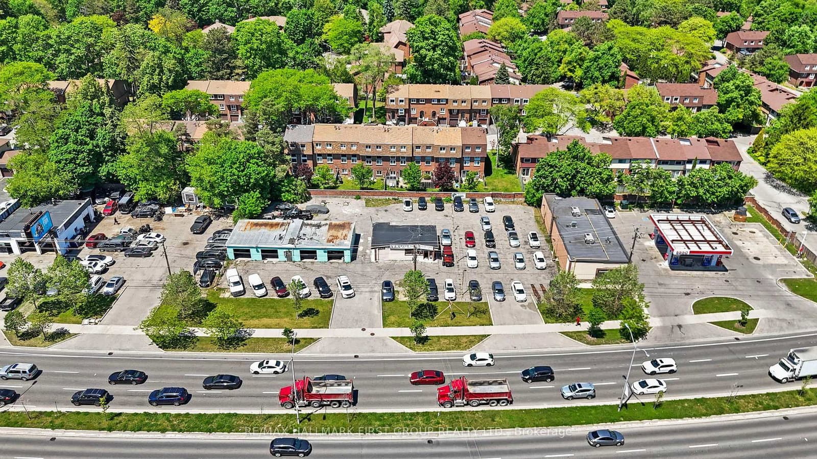 4656 Kingston Road thumbnail 4