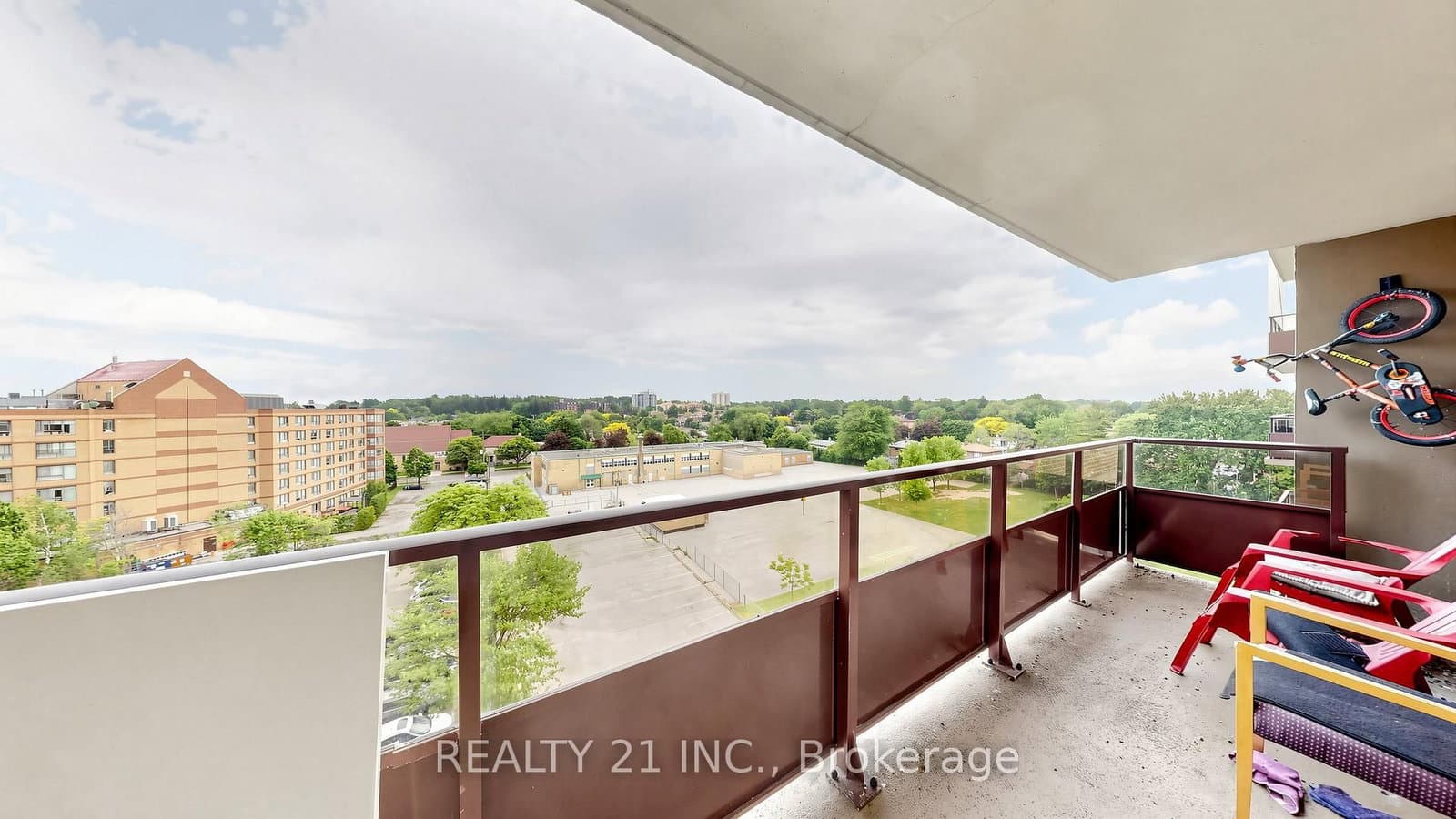 180 Markham Road, Unit 819 thumbnail 36