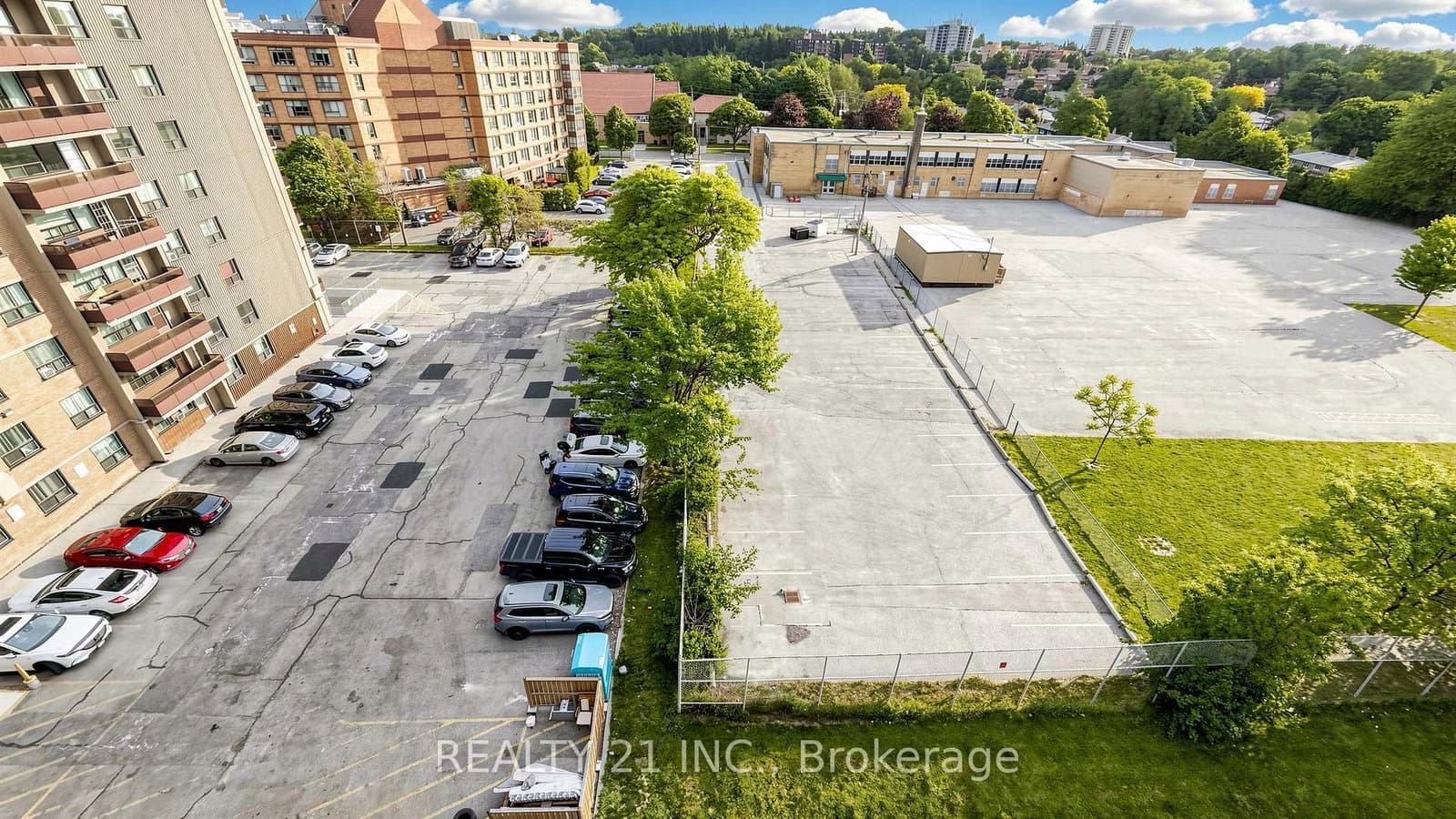 180 Markham Road, Unit 819 thumbnail 40