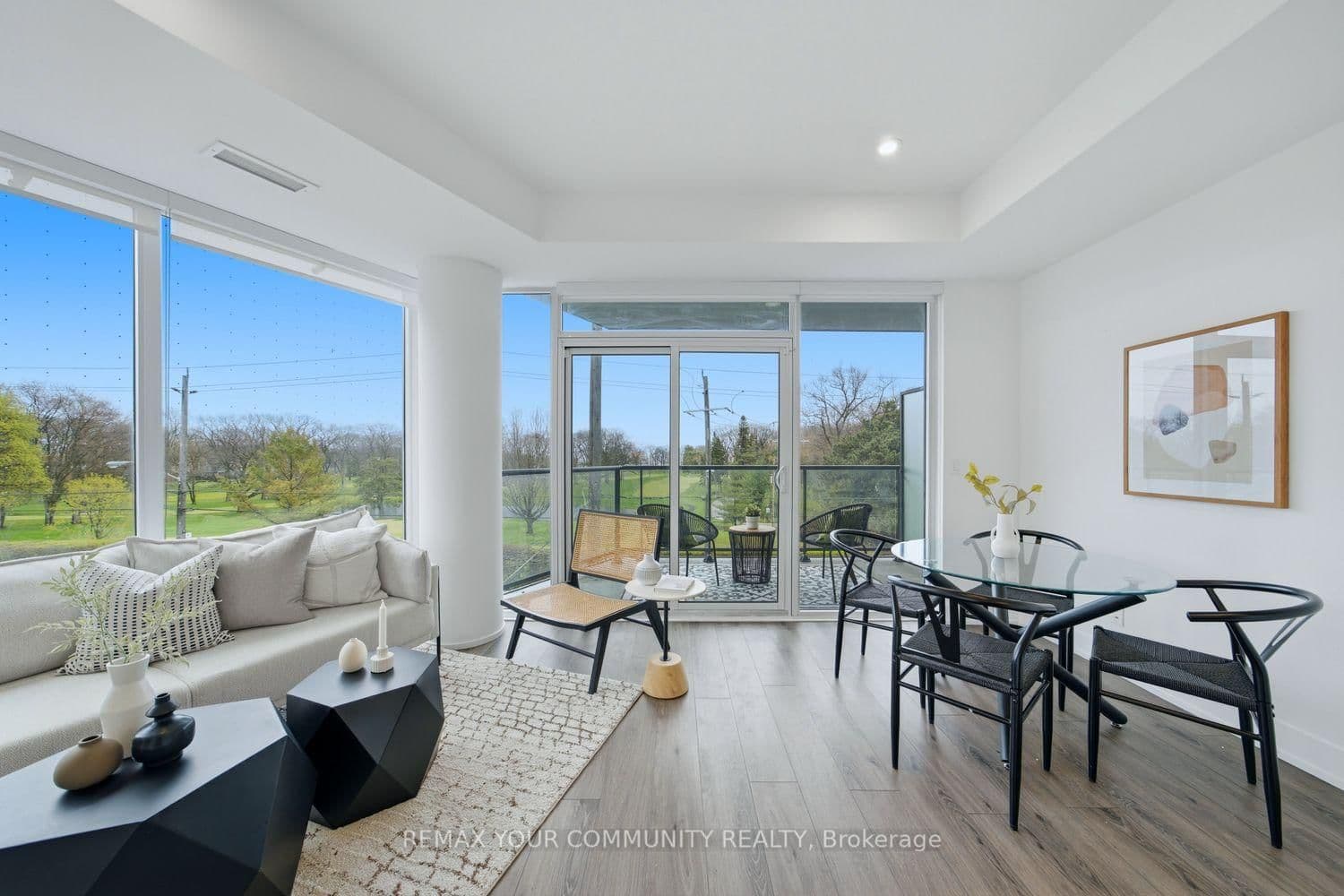 1316 Kingston Road, Unit 305 thumbnail 16