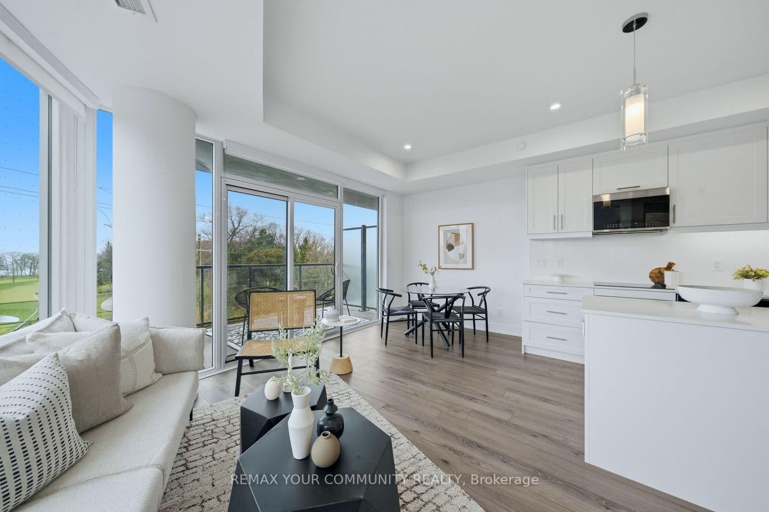 1316 Kingston Road, Unit 305 thumbnail 18