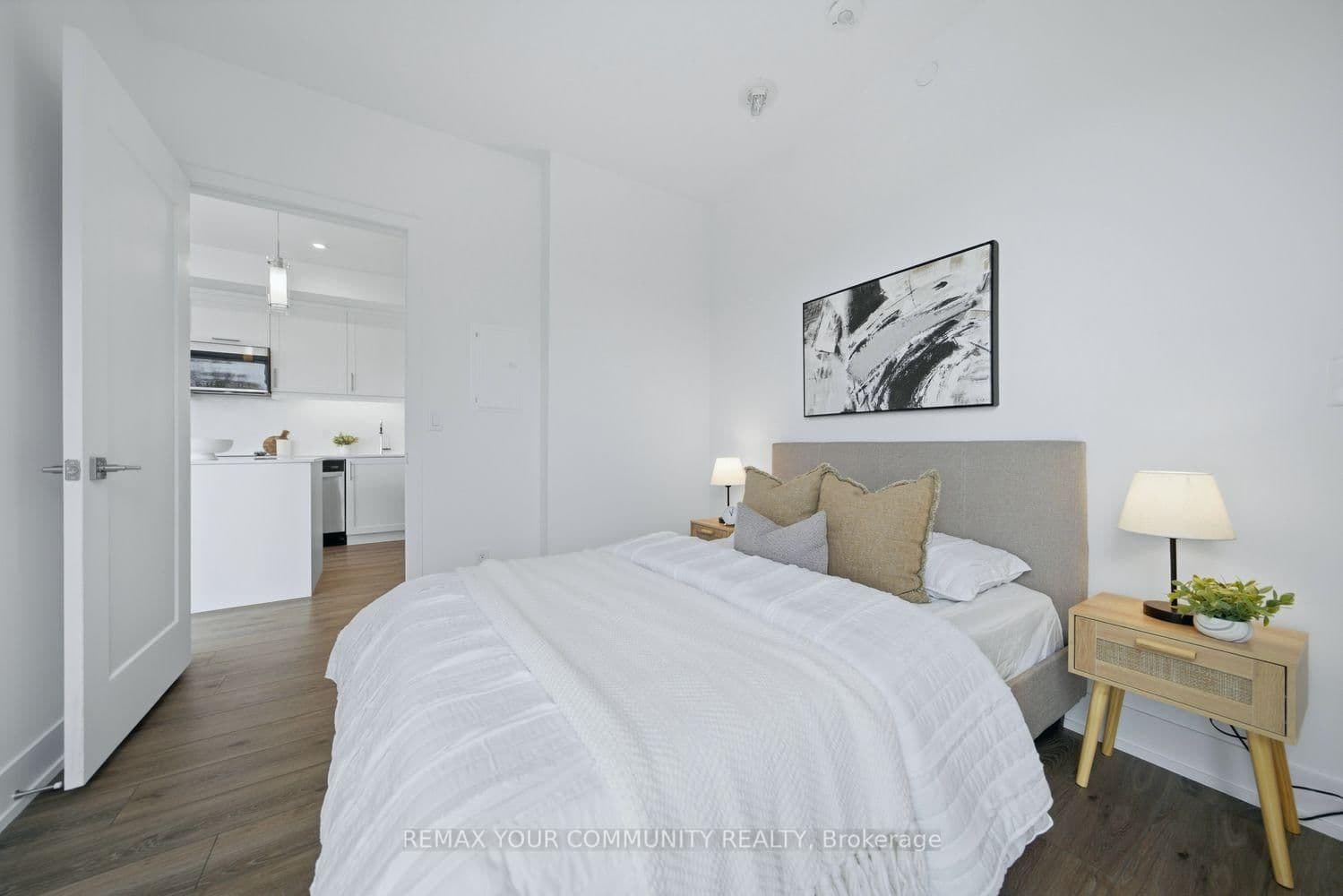 1316 Kingston Road, Unit 305 thumbnail 27