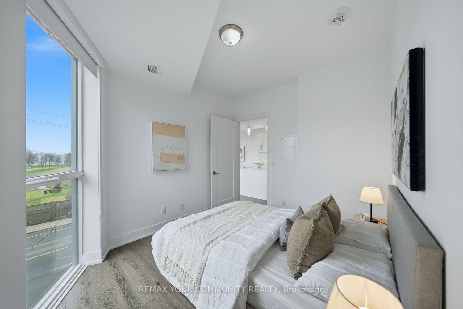 1316 Kingston Road, Unit 305 thumbnail 28
