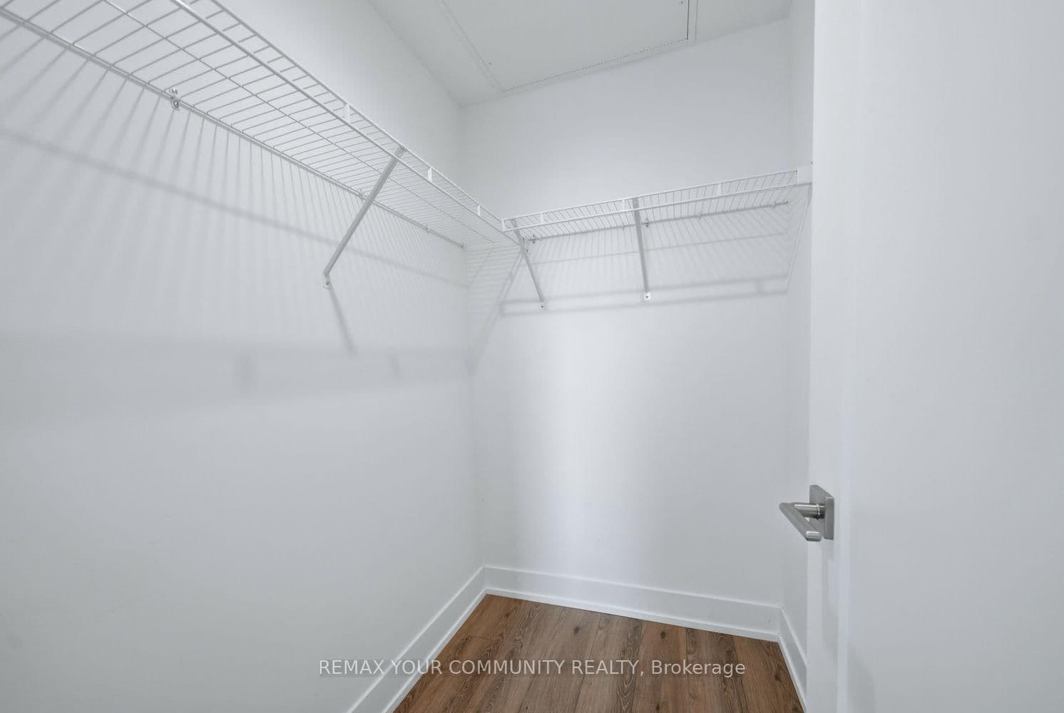 1316 Kingston Road, Unit 305 thumbnail 30