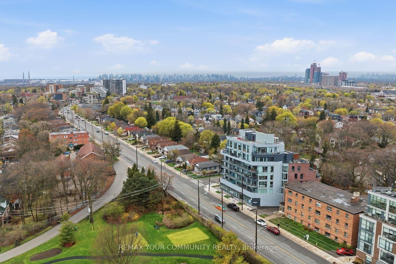 1316 Kingston Road, Unit 305 thumbnail 41