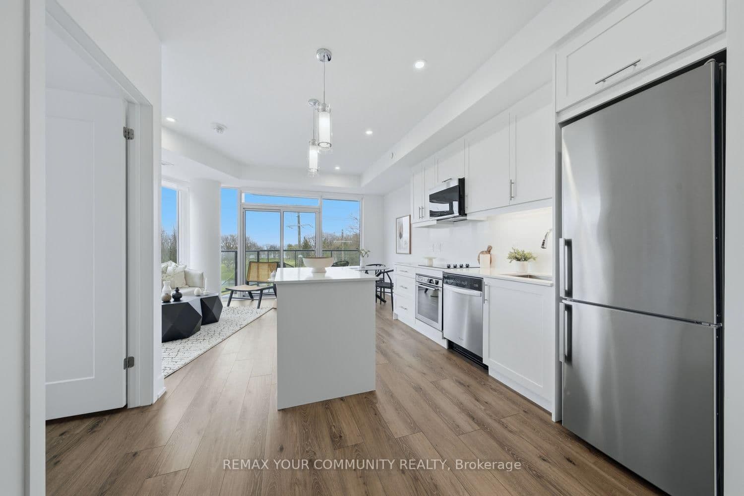 1316 Kingston Road, Unit 305 thumbnail 7