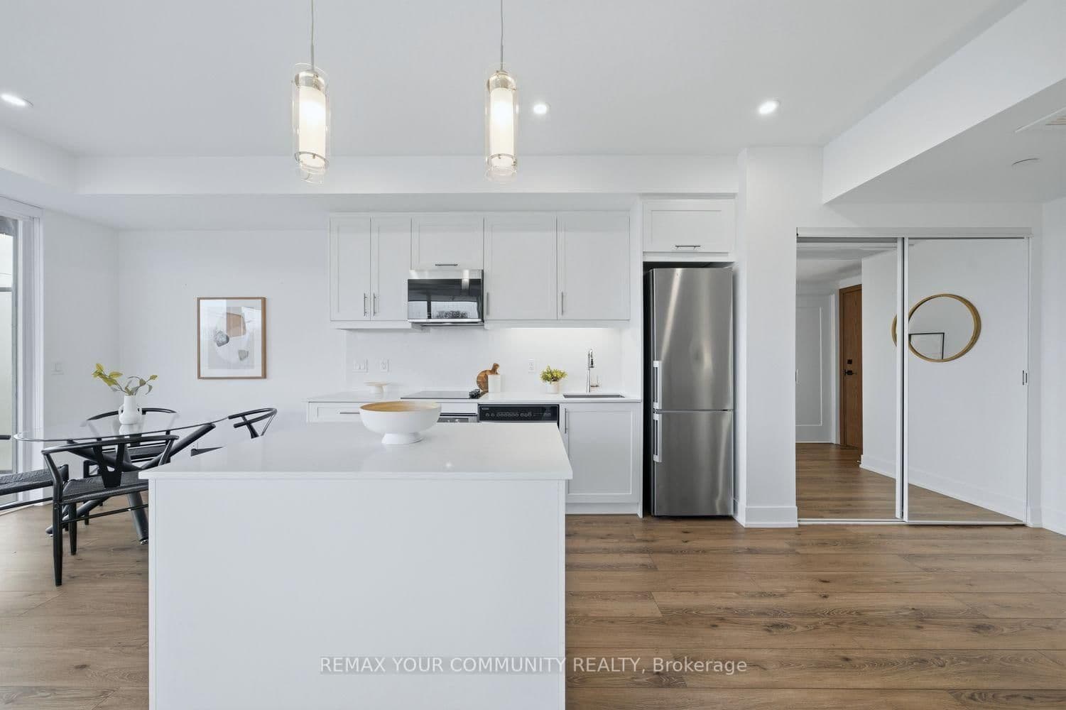 1316 Kingston Road, Unit 305 thumbnail 8