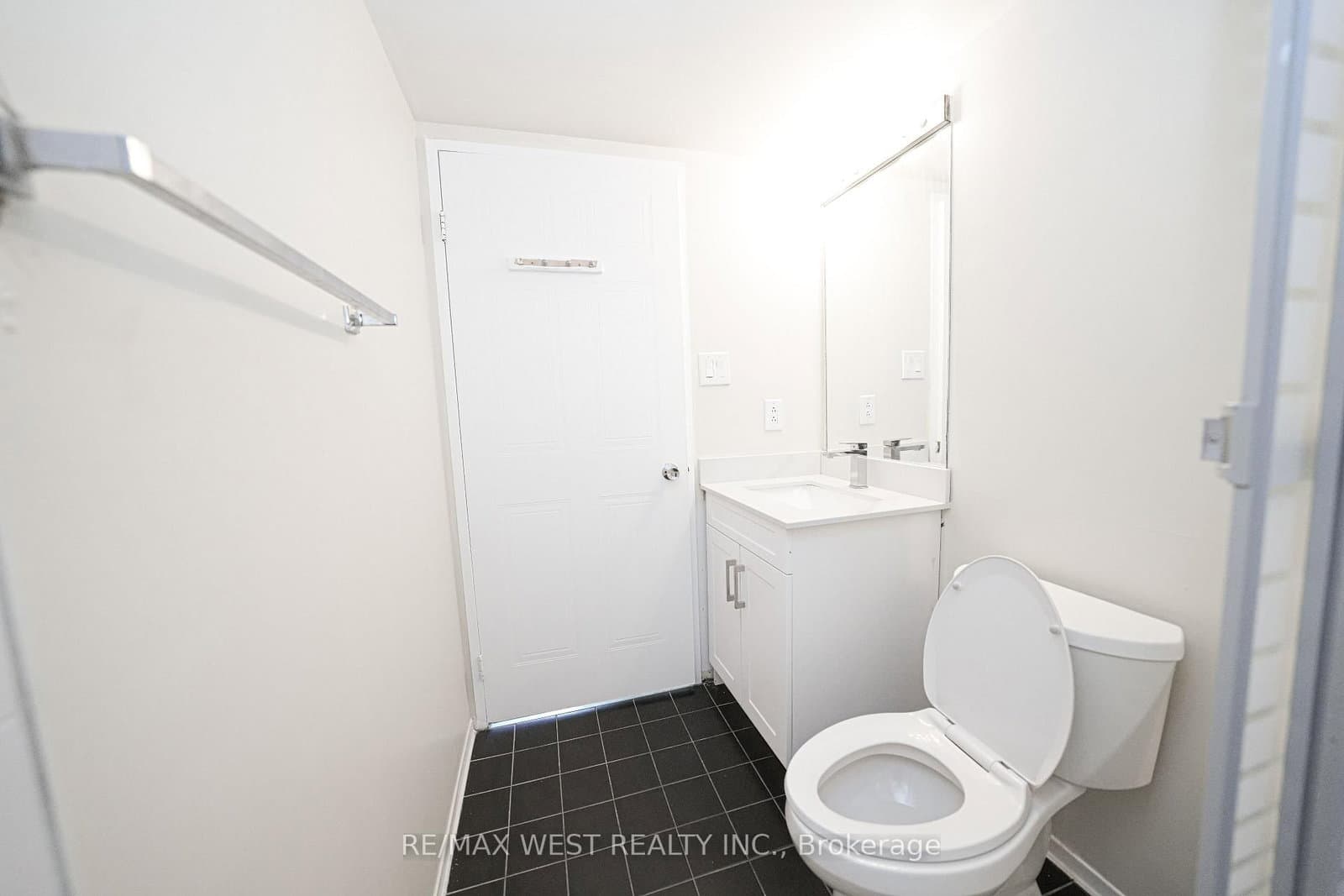 1470 Midland Avenue, Unit 608 thumbnail 19