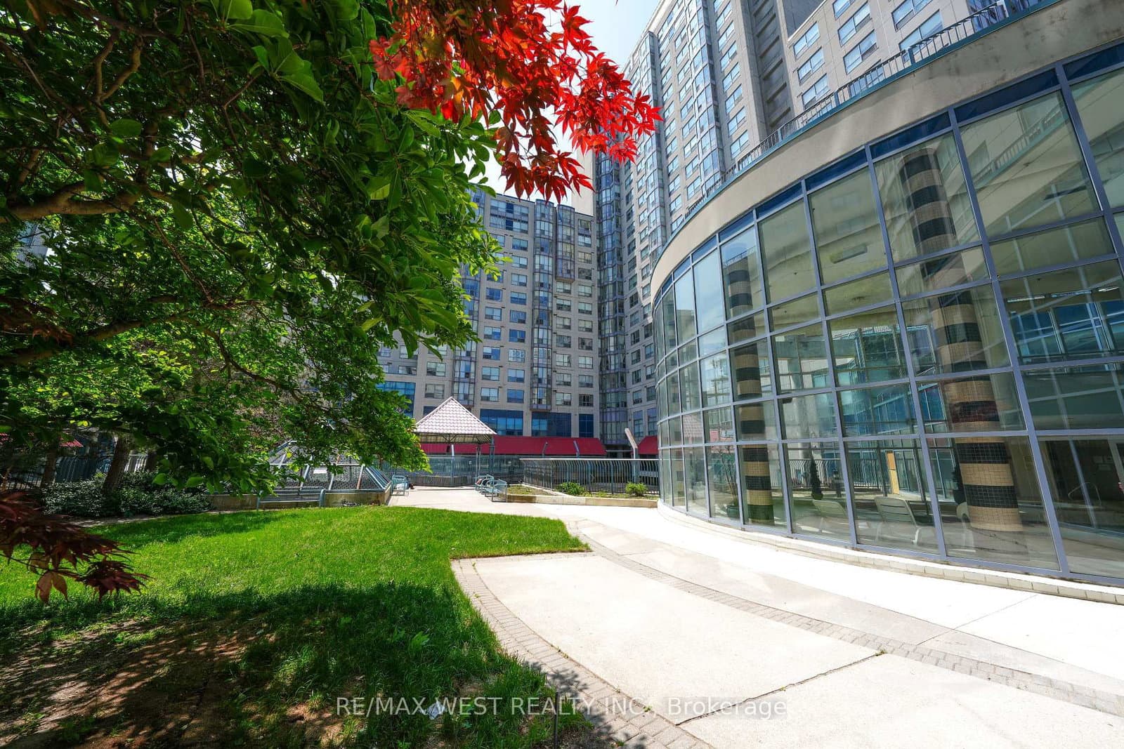 1470 Midland Avenue, Unit 608 thumbnail 42