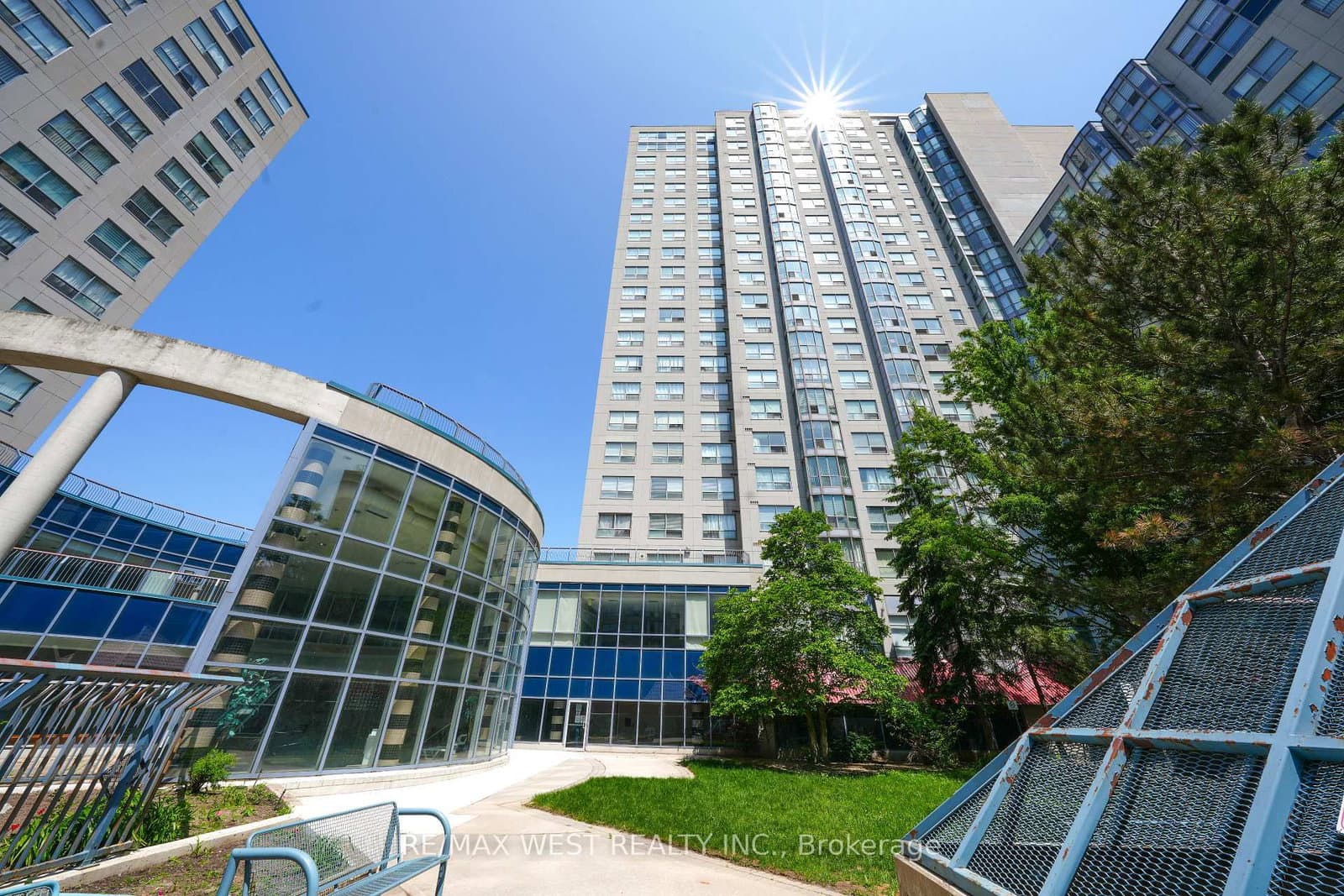 1470 Midland Avenue, Unit 608 thumbnail 43