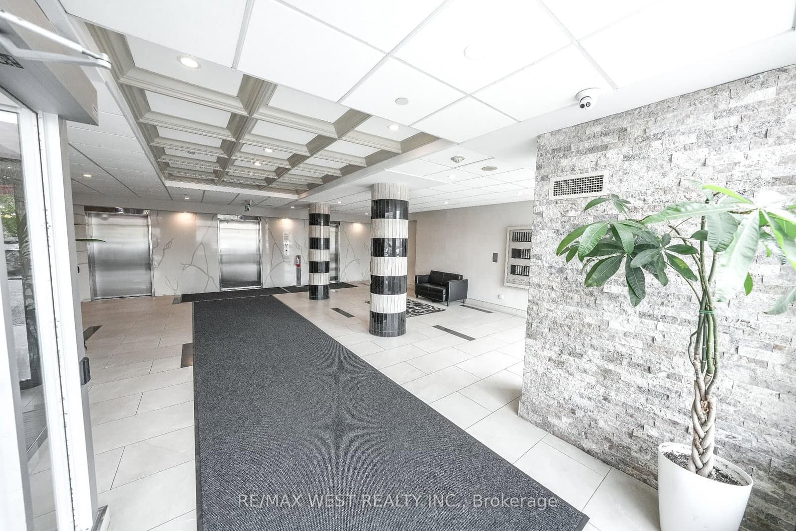 1470 Midland Avenue, Unit 608 thumbnail 5