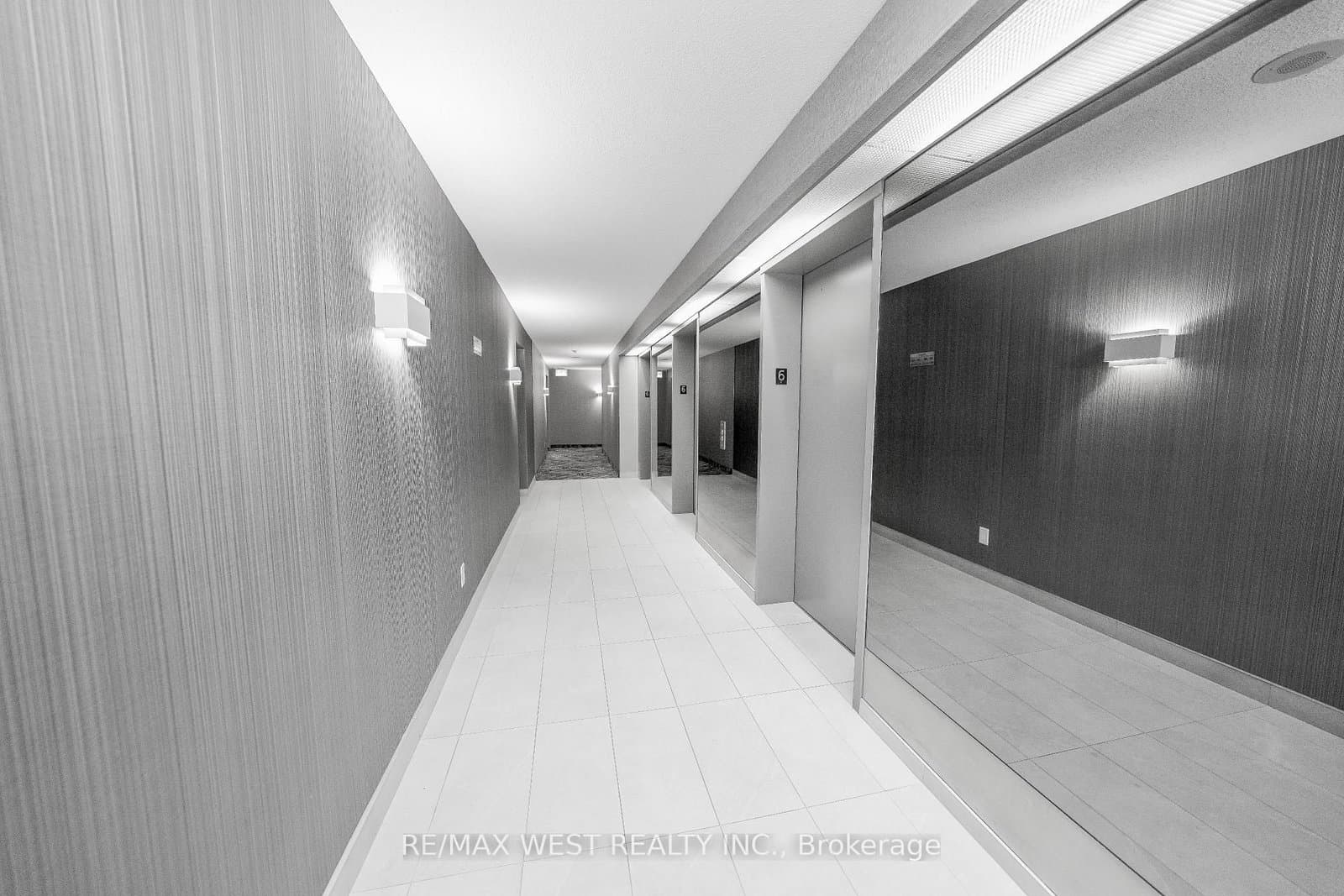 1470 Midland Avenue, Unit 608 thumbnail 8