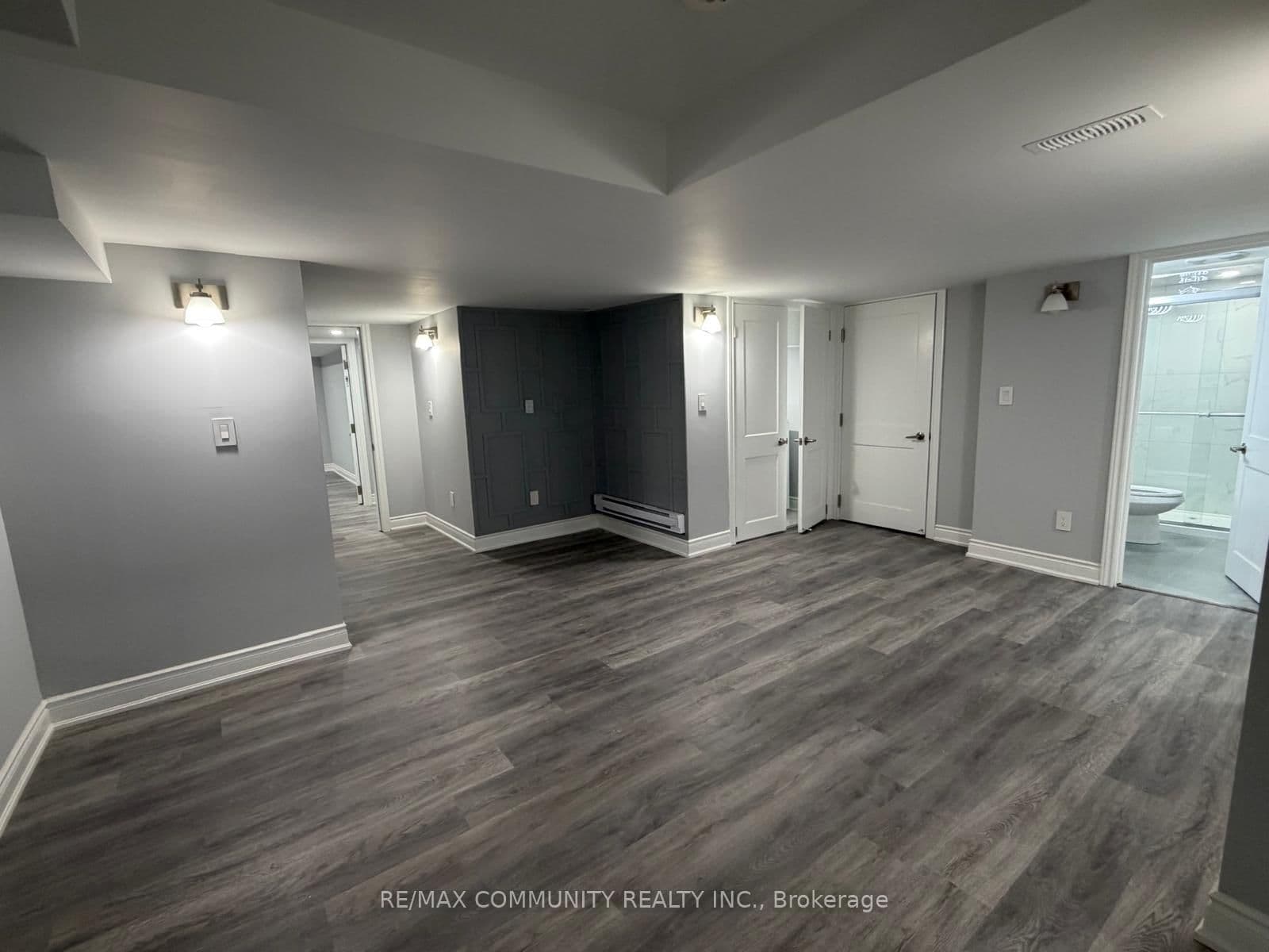 224 Fleetwood Drive, Unit Bsmt thumbnail 13