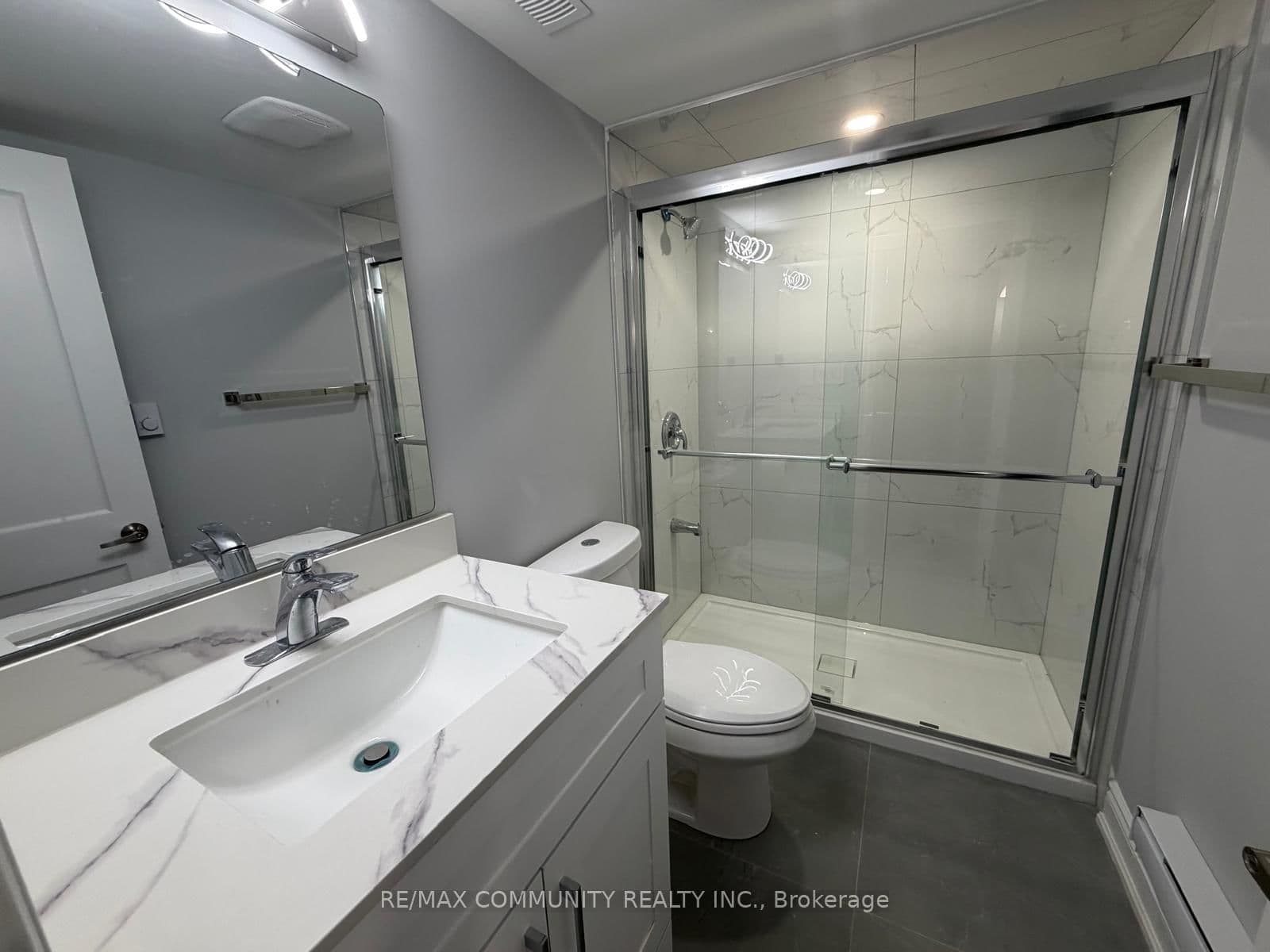 224 Fleetwood Drive, Unit Bsmt thumbnail 19