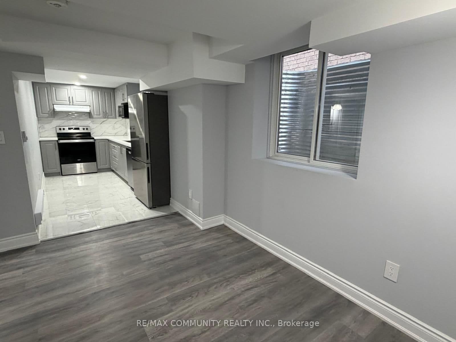 224 Fleetwood Drive, Unit Bsmt thumbnail 5