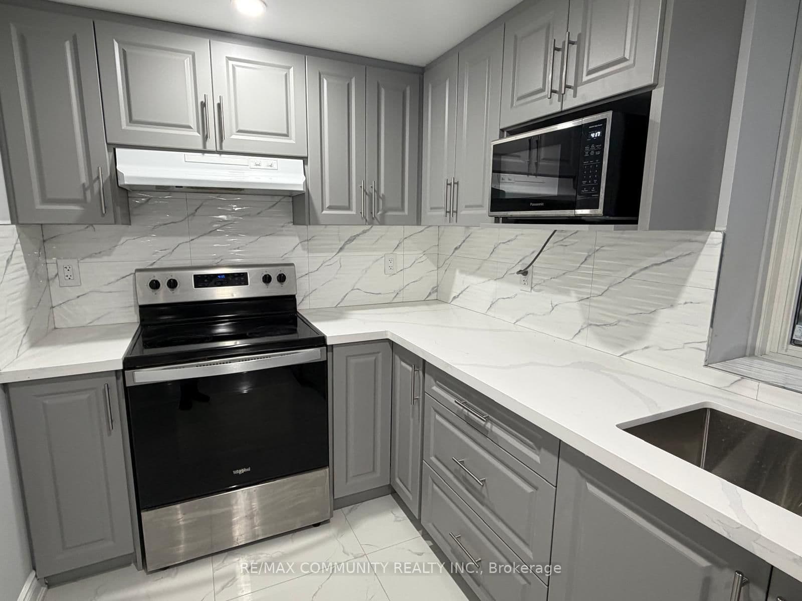 224 Fleetwood Drive, Unit Bsmt thumbnail 9