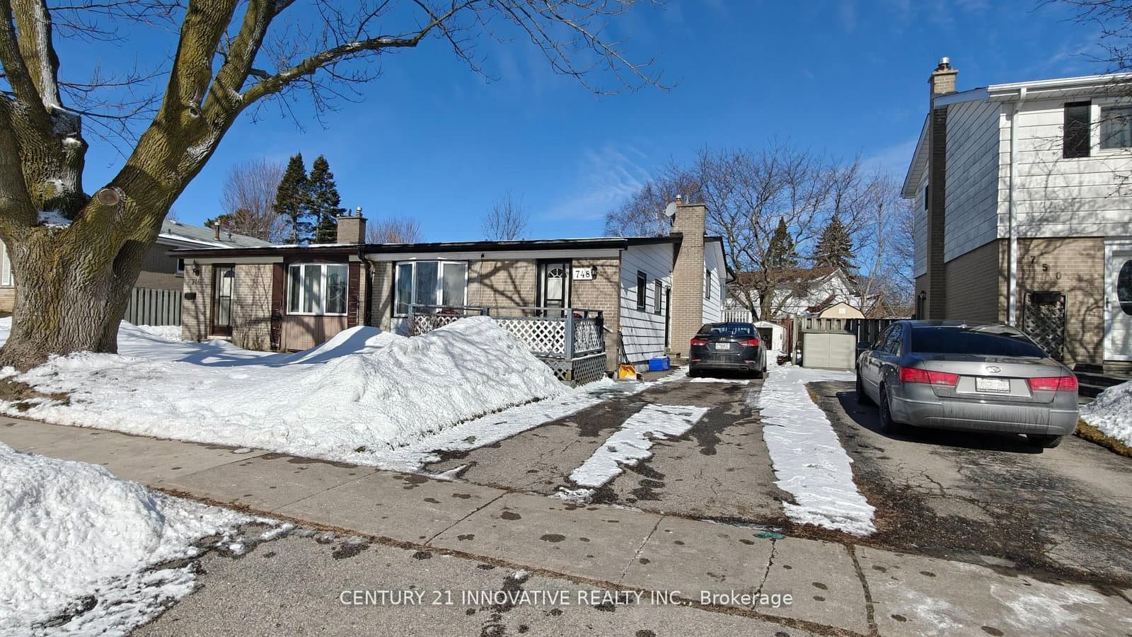 748 Krosno Boulevard - Image 1