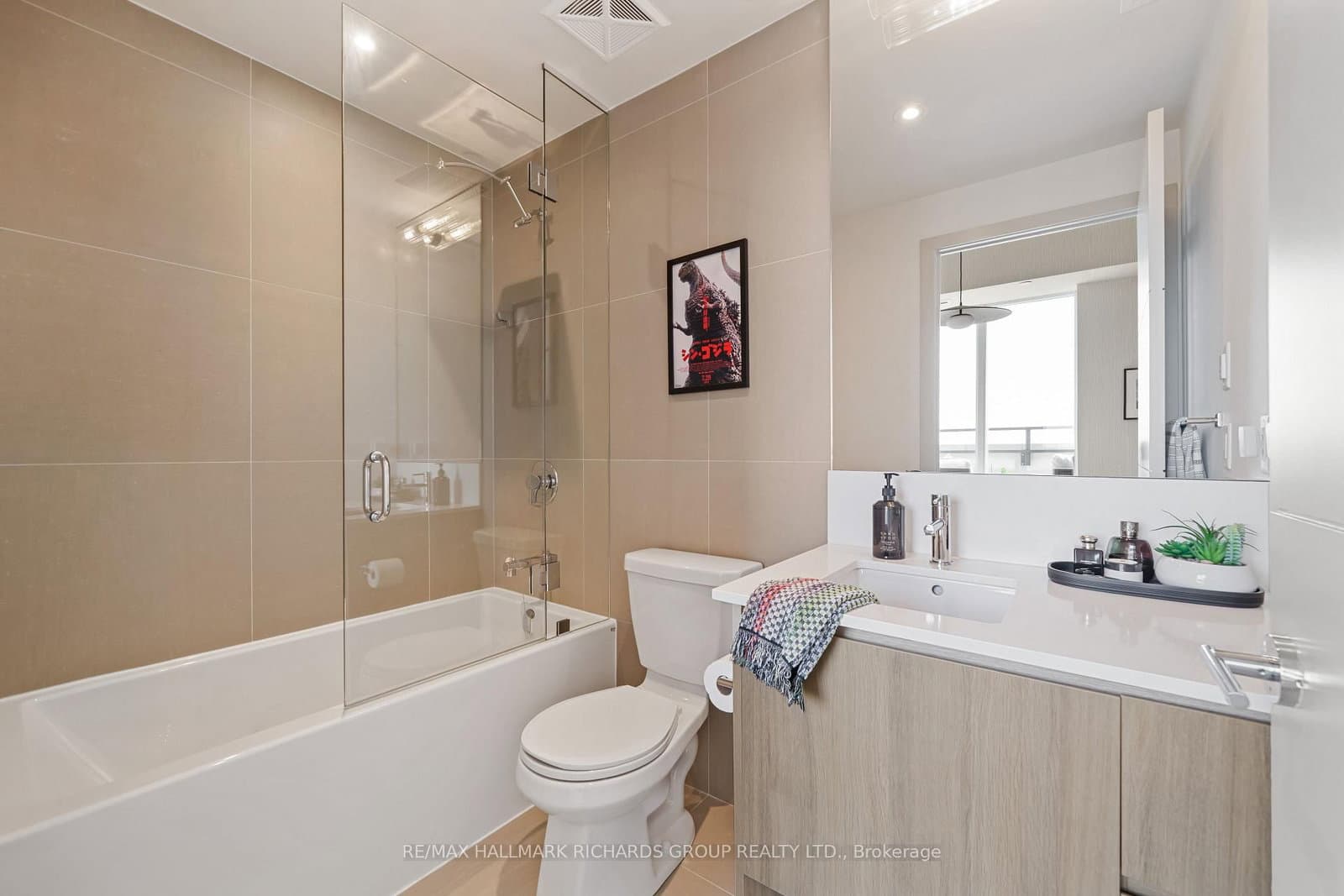 1161 Kingston Road, Unit PH701 thumbnail 19