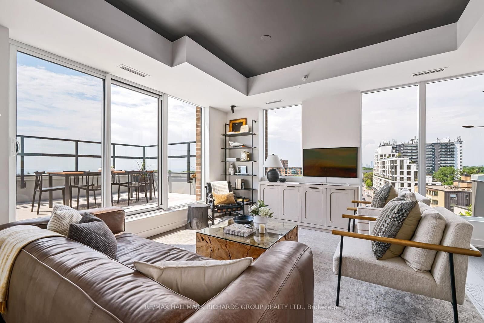 1161 Kingston Road, Unit PH701 thumbnail 2