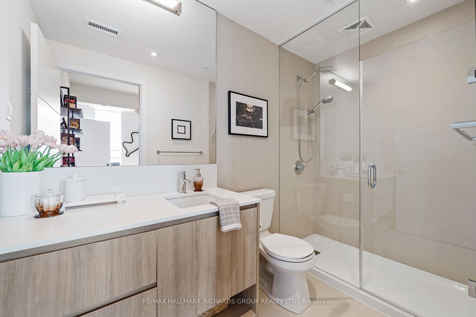 1161 Kingston Road, Unit PH701 thumbnail 21