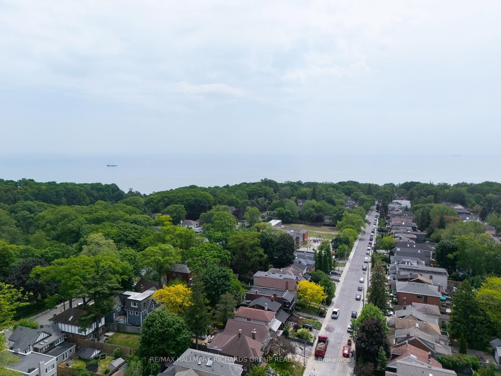 1161 Kingston Road, Unit PH701 thumbnail 27