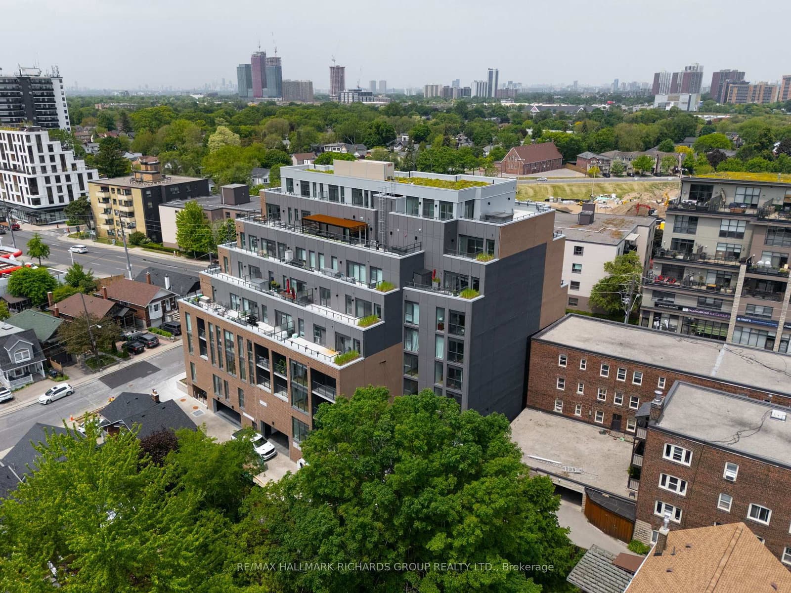 1161 Kingston Road, Unit PH701 thumbnail 29
