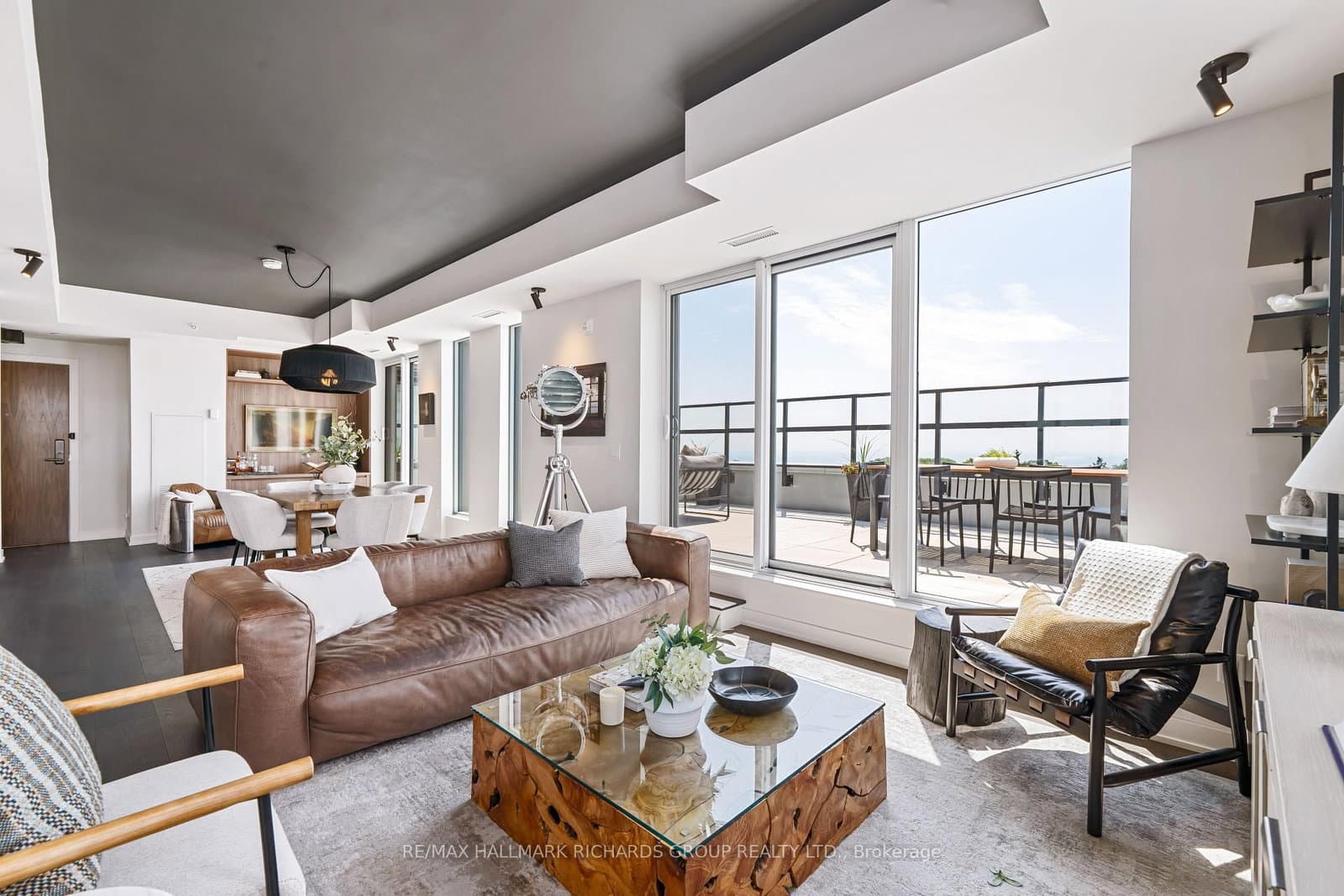 1161 Kingston Road, Unit PH701 thumbnail 5