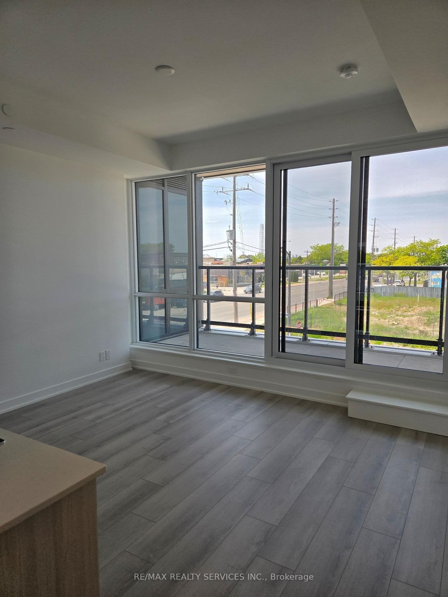 20 Deans Drive, Unit 217 thumbnail 5
