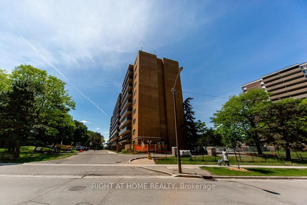 100 Dundalk Drive, Unit 315 thumbnail 2