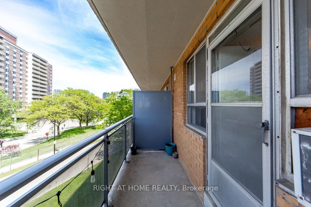 100 Dundalk Drive, Unit 315 thumbnail 38