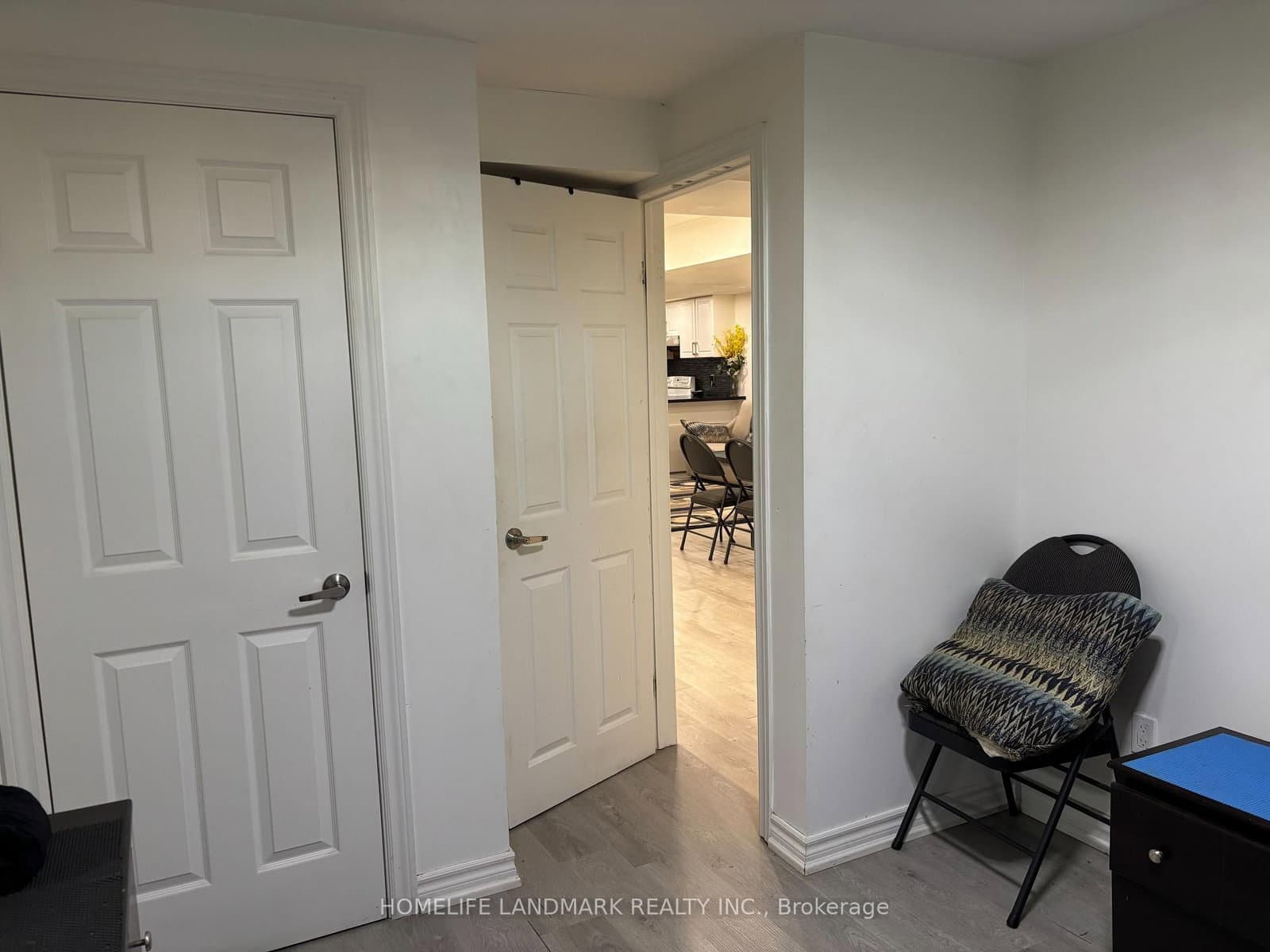 36 Neddie Drive, Unit ( Lower ) thumbnail 8