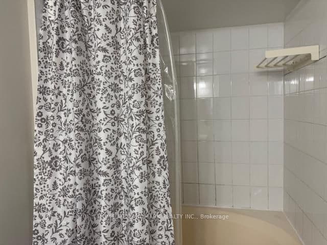 80 Alton Towers Circle, Unit 106 thumbnail 17