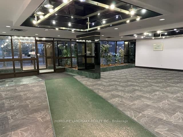 80 Alton Towers Circle, Unit 106 thumbnail 5