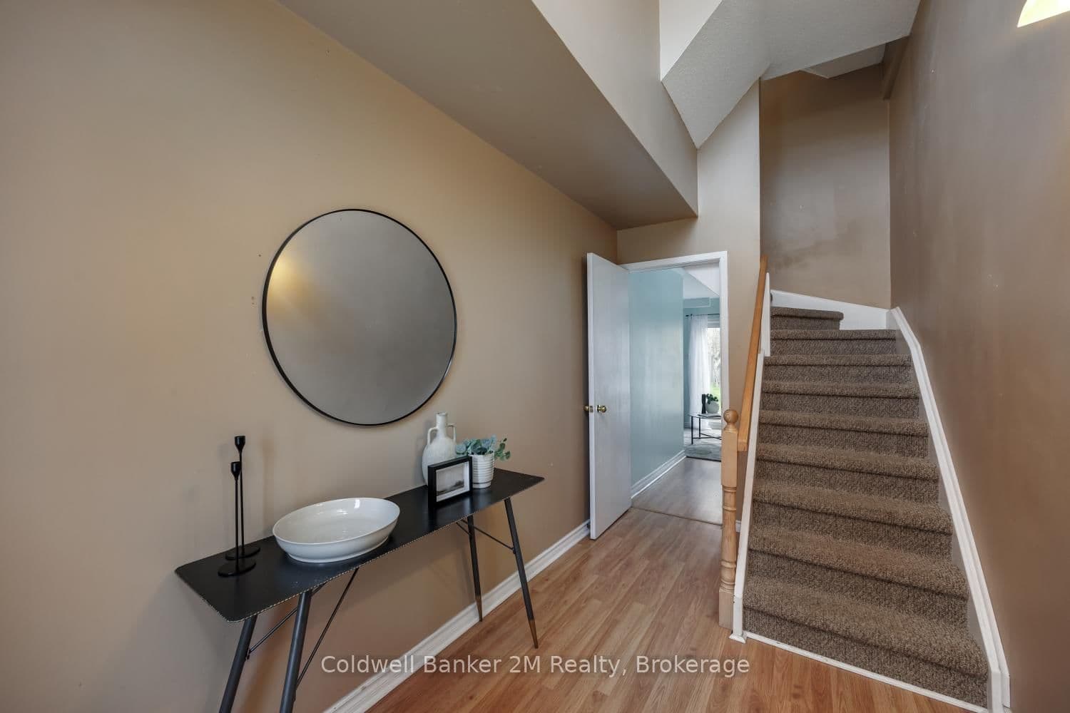 72 Parklane Circle thumbnail 2