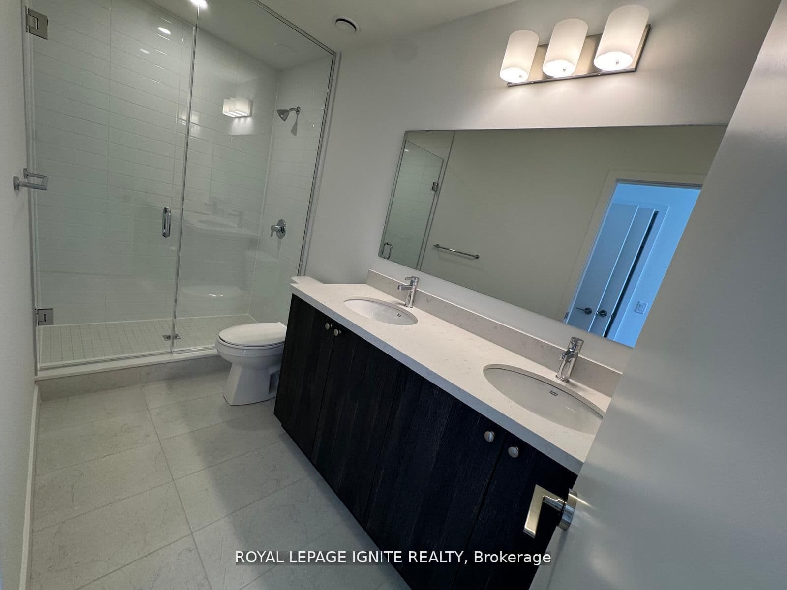 51 Clarington Boulevard, Unit 101 thumbnail 23
