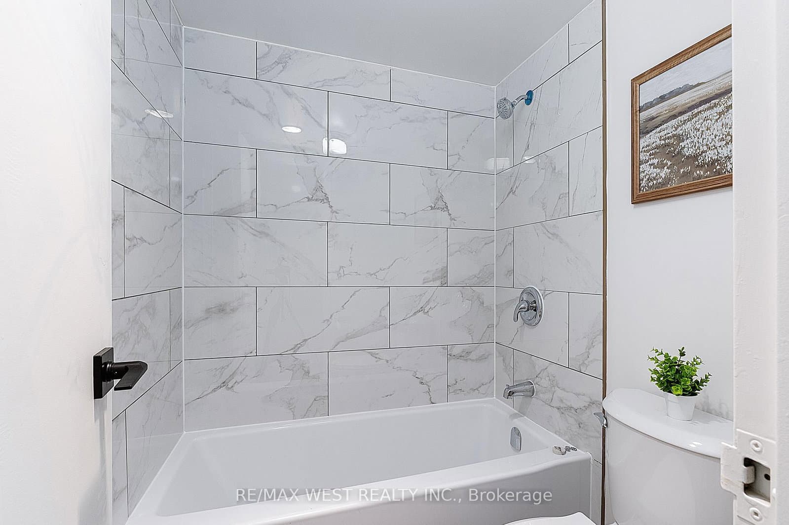 121 Ling Road, Unit 1509 thumbnail 18