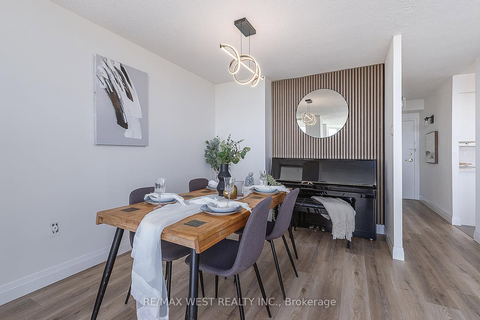 121 Ling Road, Unit 1509 thumbnail 3