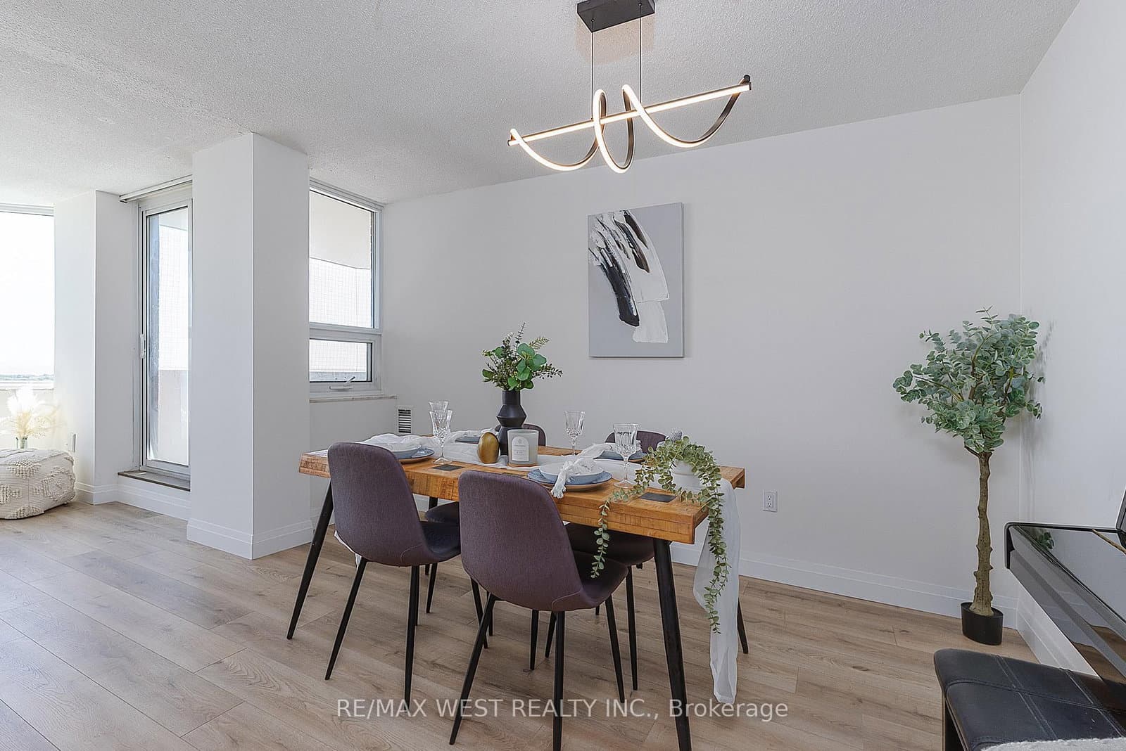 121 Ling Road, Unit 1509 thumbnail 4