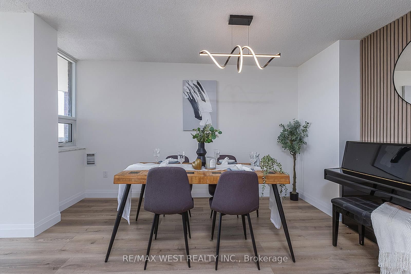 121 Ling Road, Unit 1509 thumbnail 6