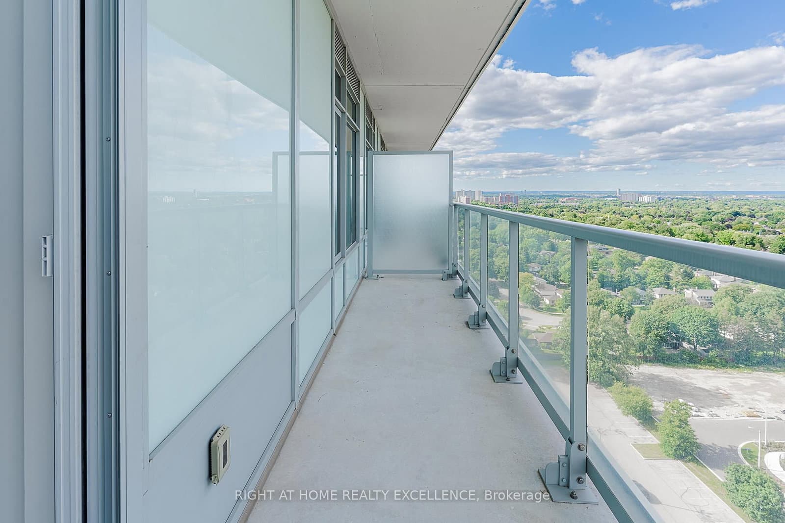 3220 Sheppard Avenue, Unit 1707 thumbnail 11