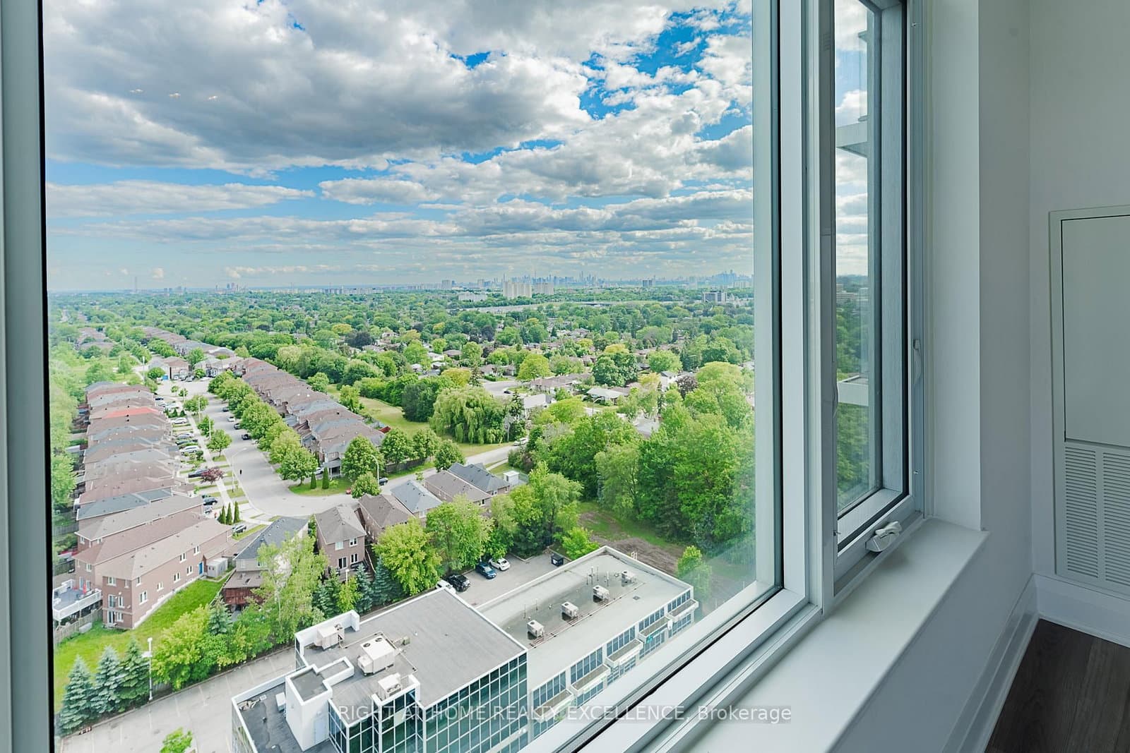 3220 Sheppard Avenue, Unit 1707 thumbnail 13