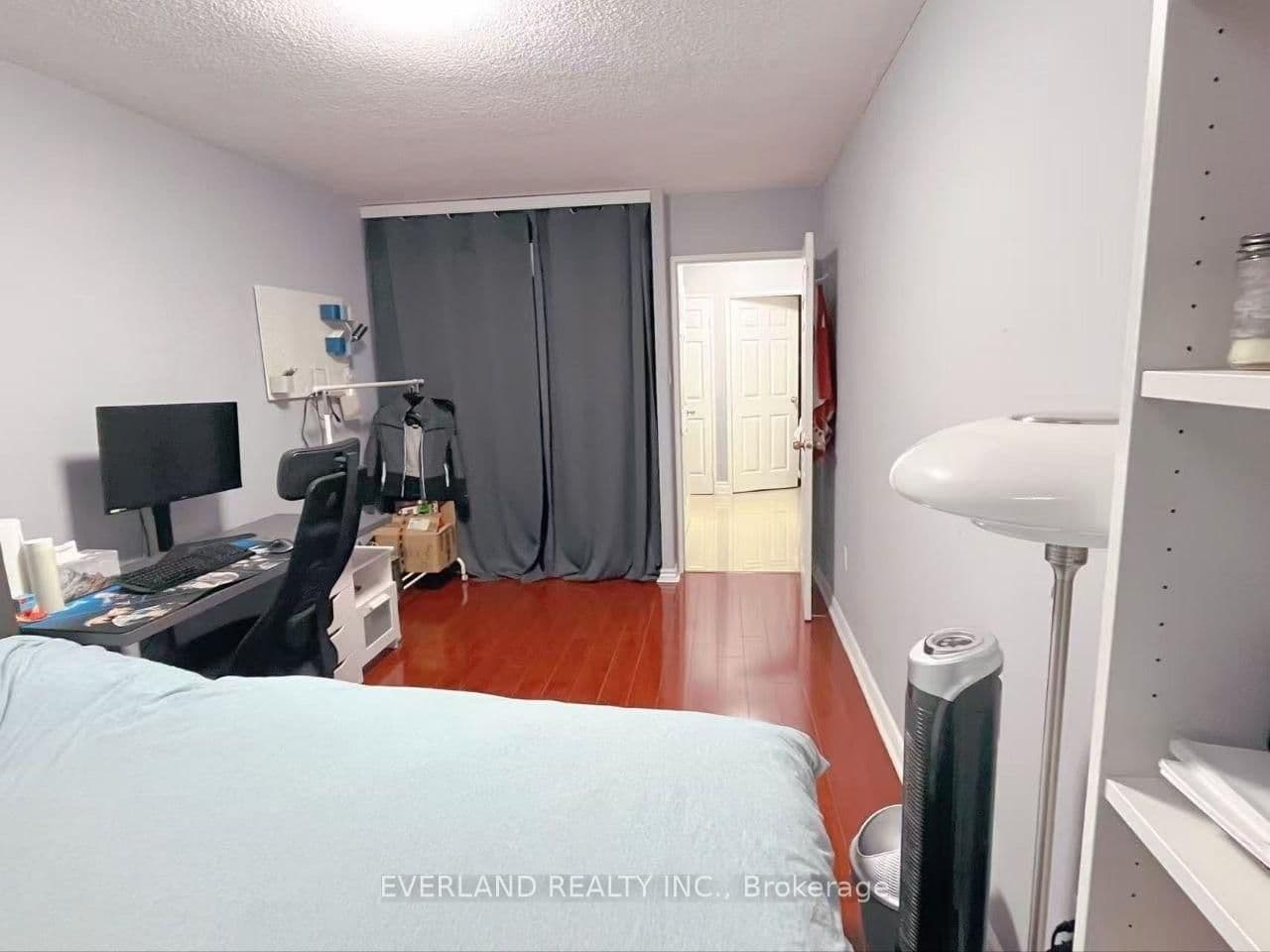 2050 Bridletowne Circle, Unit 303 thumbnail 16
