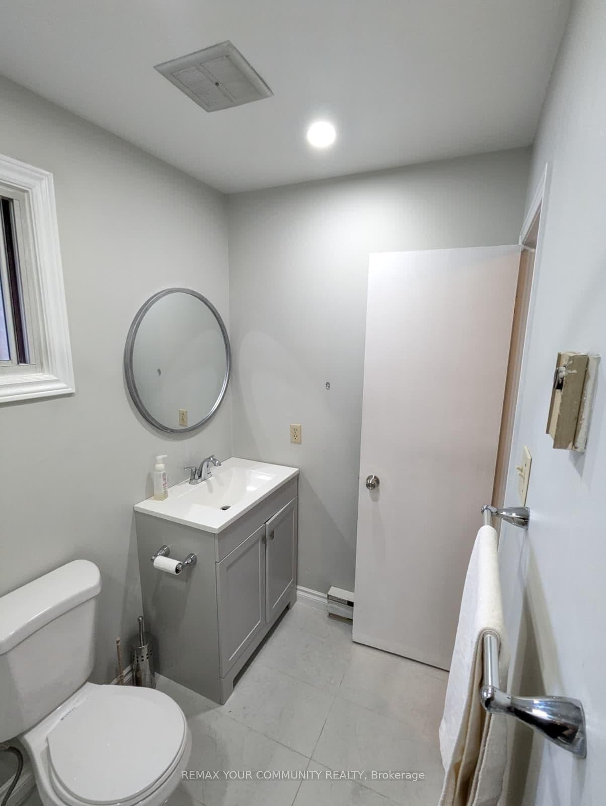 765 Oklahoma Drive, Unit 4 thumbnail 3