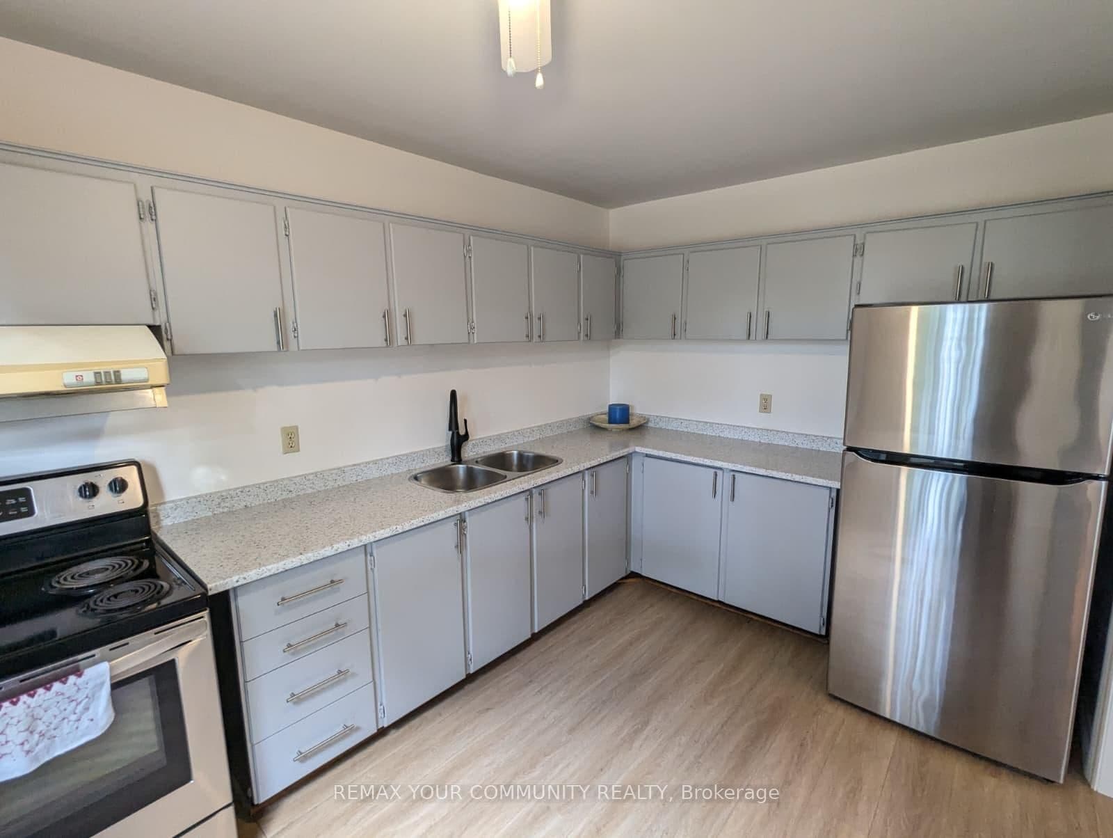 765 Oklahoma Drive, Unit 4 thumbnail 6