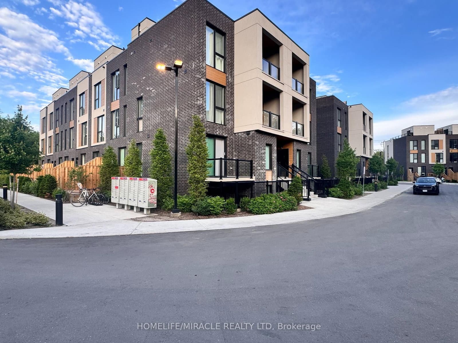 176 Clonmore Drive, Unit 4 thumbnail 3