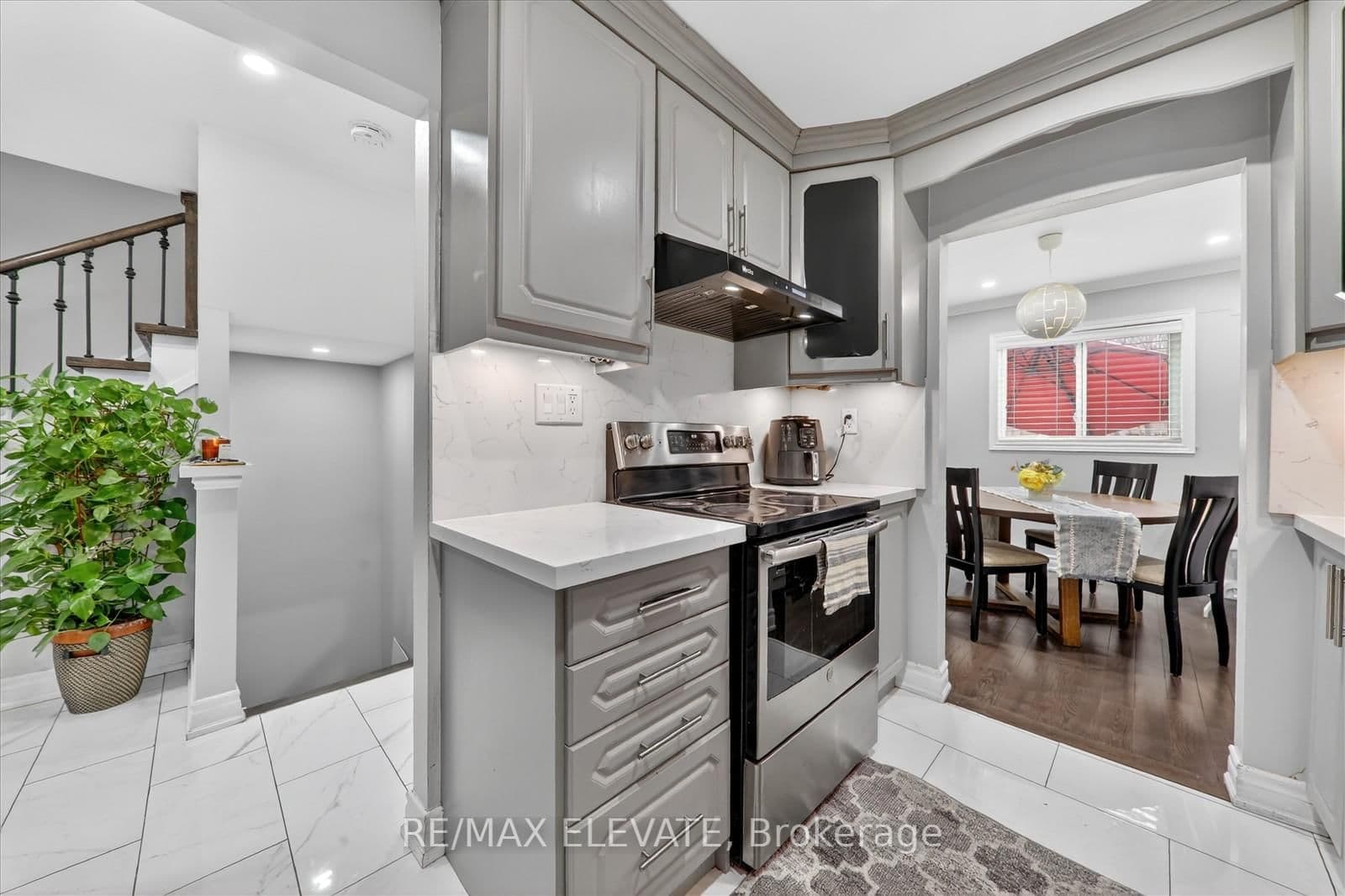 25 Stockbridge Crescent thumbnail 14