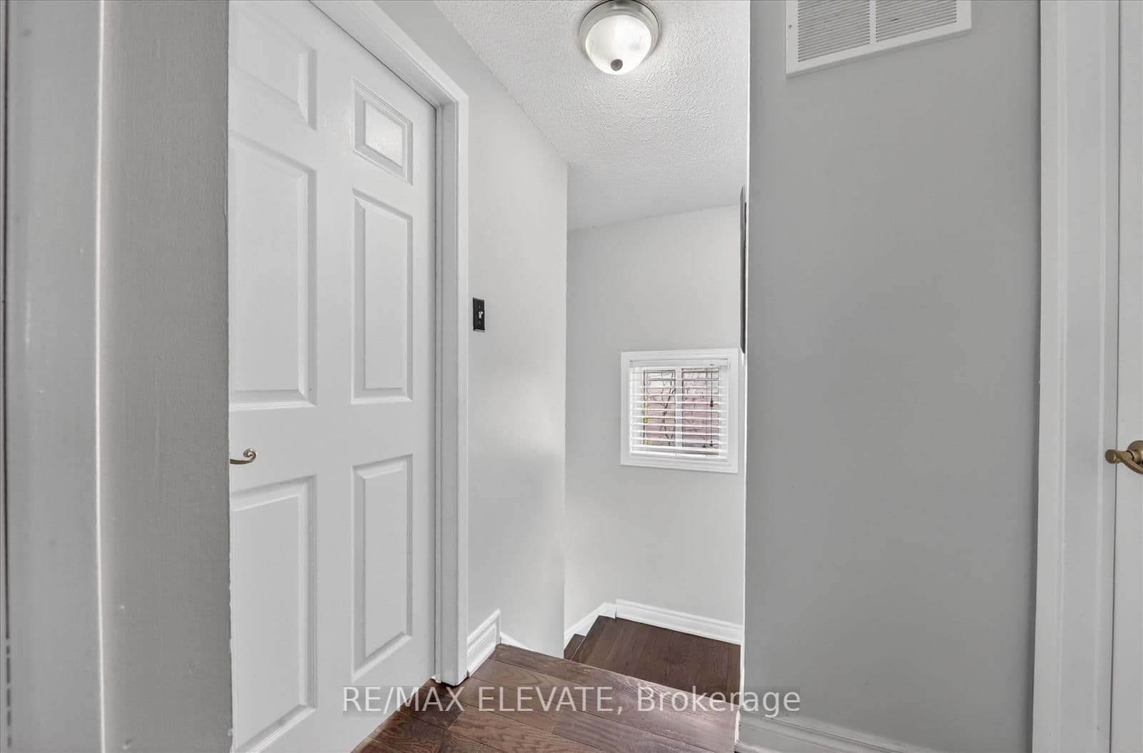 25 Stockbridge Crescent thumbnail 15