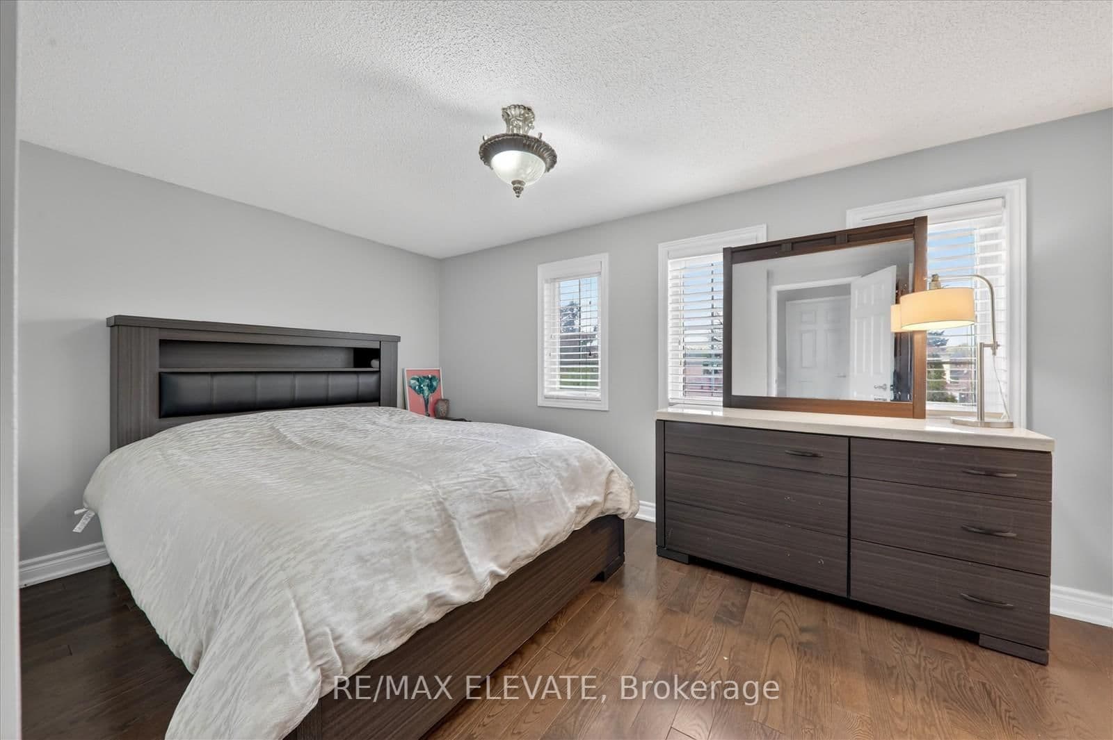 25 Stockbridge Crescent thumbnail 16